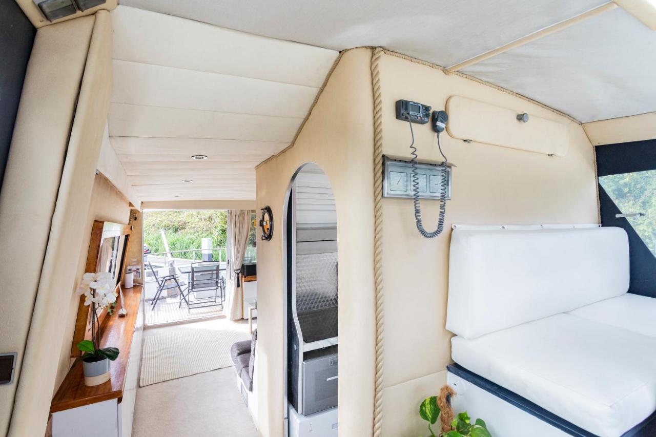 Eucala Motor Yacht Hotel East Molesey Kültér fotó